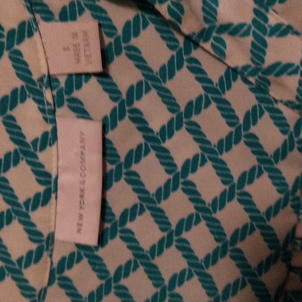 Small blouse - Picture 2 of 2